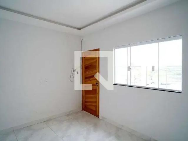 Casa / Sobrado para Locação em Sorocaba/SP Parque São Bento 2 Quartos