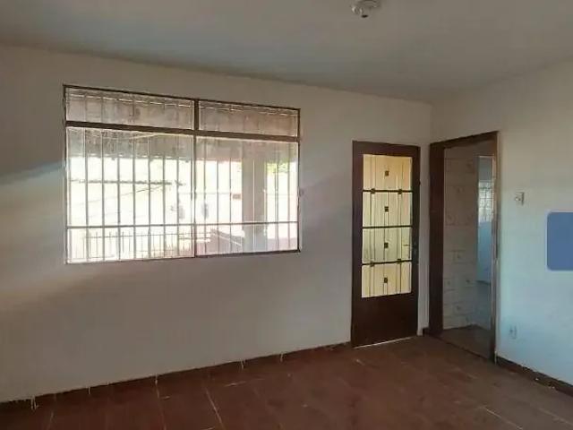 Casa / Sobrado para Locação em Sabará/MG Nações Unidas 2 Quartos