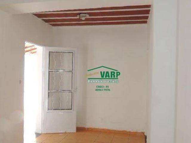 Casa / Sobrado para Locação em Sabará/MG Valparaíso 3 Quartos