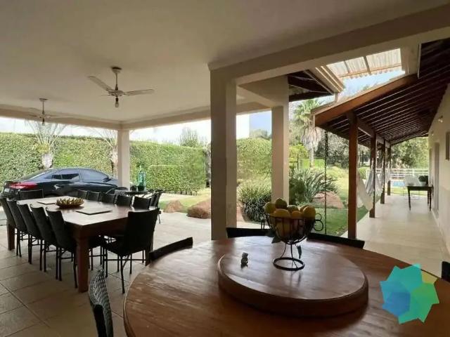 Casa / Sobrado para Locação em Salto/SP Condomínio Monte Belo 4 Quartos