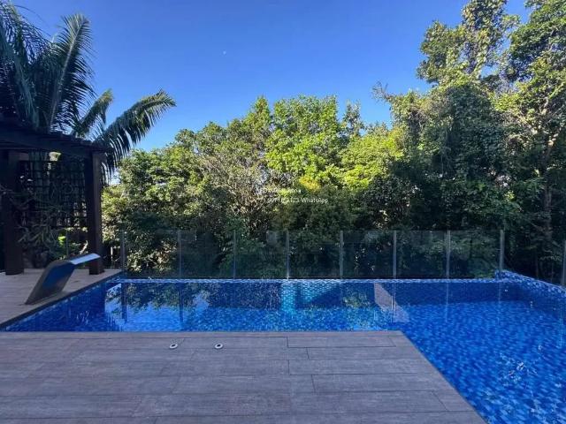 Casa / Sobrado para Locação em Salvador/BA Alphaville I 5 Quartos
