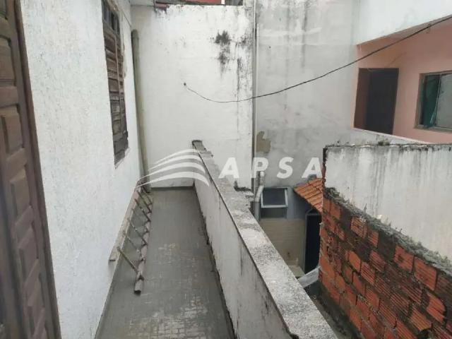 Casa / Sobrado para Locação em Salvador/BA Amaralina 4 Quartos