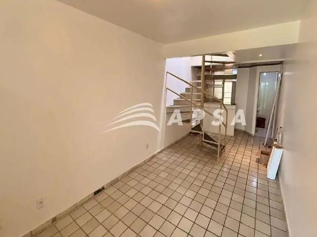 Casa / Sobrado para Locação em Salvador/BA Armação 2 Quartos