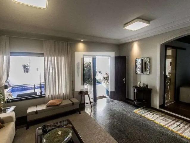 Casa / Sobrado para Locação em Salvador/BA Armação 5 Quartos