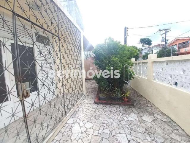 Casa / Sobrado para Locação em Salvador/BA Bonfim 3 Quartos