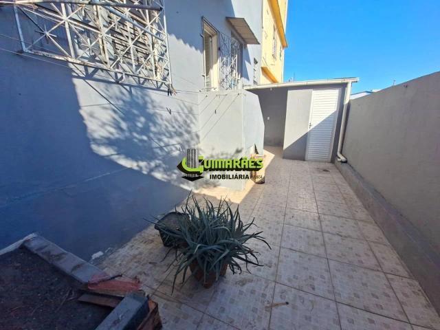 Casa / Sobrado para Locação em Salvador/BA Boa Viagem 3 Quartos