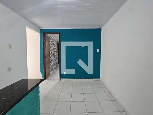 Casa / Sobrado para Locação em Salvador/BA Boca do Rio 2 Quartos