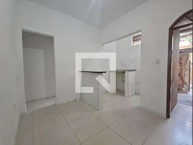 Casa / Sobrado para Locação em Salvador/BA Boca do Rio 3 Quartos