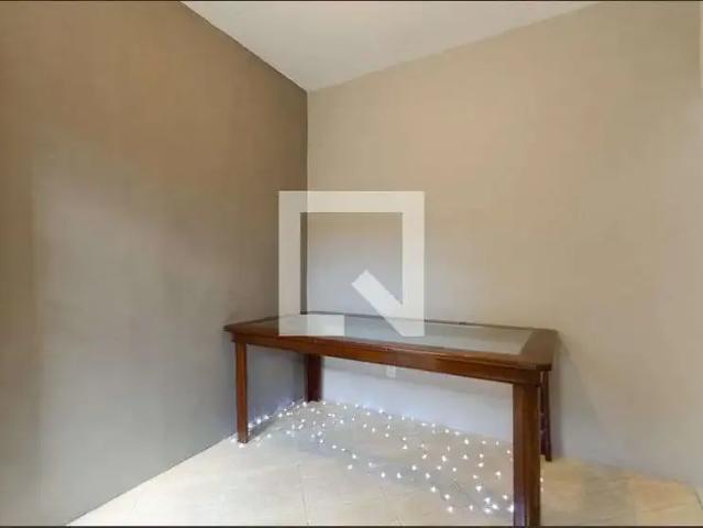 Casa / Sobrado para Locação em Salvador/BA Brotas 4 Quartos