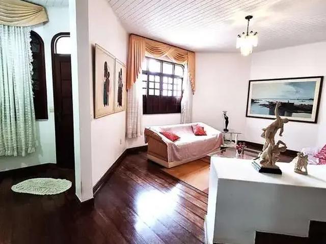 Casa / Sobrado para Locação em Salvador/BA Caminho das Árvores 4 Quartos