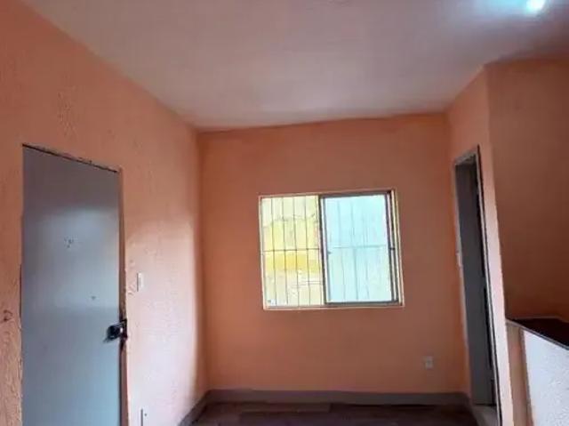 Casa / Sobrado para Locação em Salvador/BA Campinas de Pirajá 1 Quartos