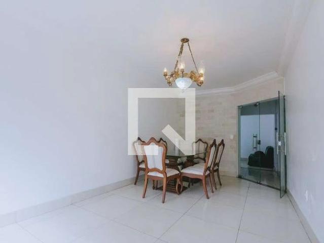 Casa / Sobrado para Locação em Salvador/BA Caixa D'Água 3 Quartos
