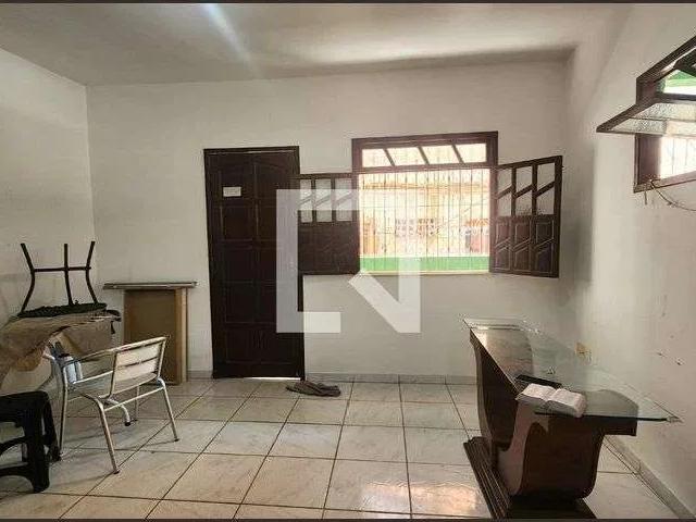 Casa / Sobrado para Locação em Salvador/BA Cidade Nova 1 Quartos