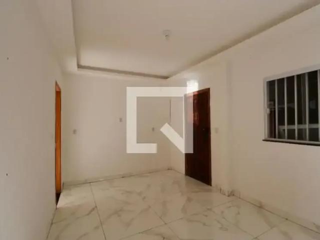 Casa / Sobrado para Locação em Salvador/BA Imbuí 2 Quartos