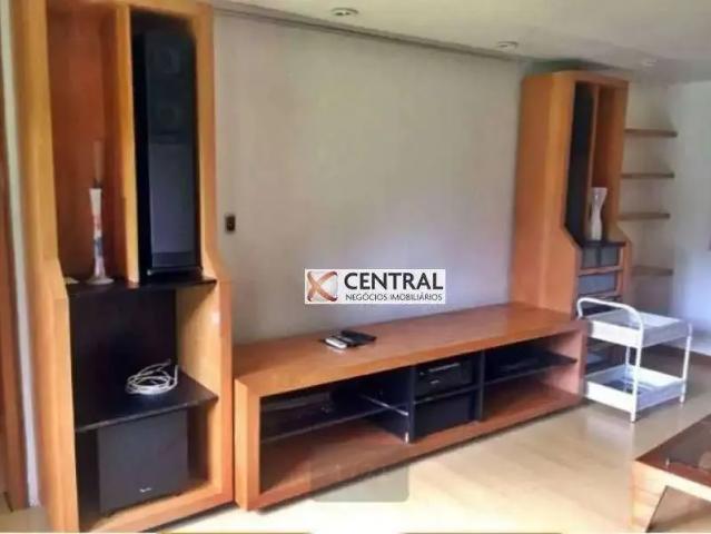 Casa / Sobrado para Locação em Salvador/BA Itaigara 5 Quartos
