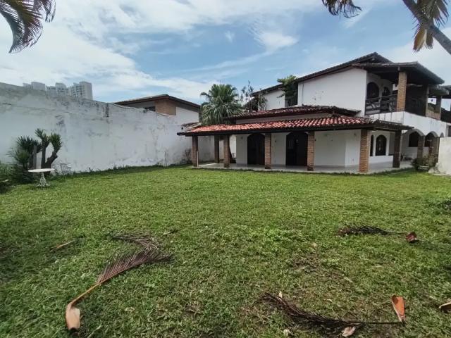 Casa / Sobrado para Locação em Salvador/BA Itaigara 7 Quartos