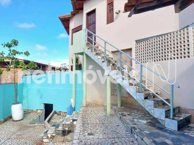 Casa / Sobrado para Locação em Salvador/BA Itapuã 3 Quartos