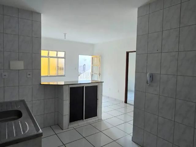 Casa / Sobrado para Locação em Salvador/BA Itapuã 2 Quartos