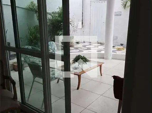 Casa / Sobrado para Locação em Salvador/BA Itapuã 3 Quartos