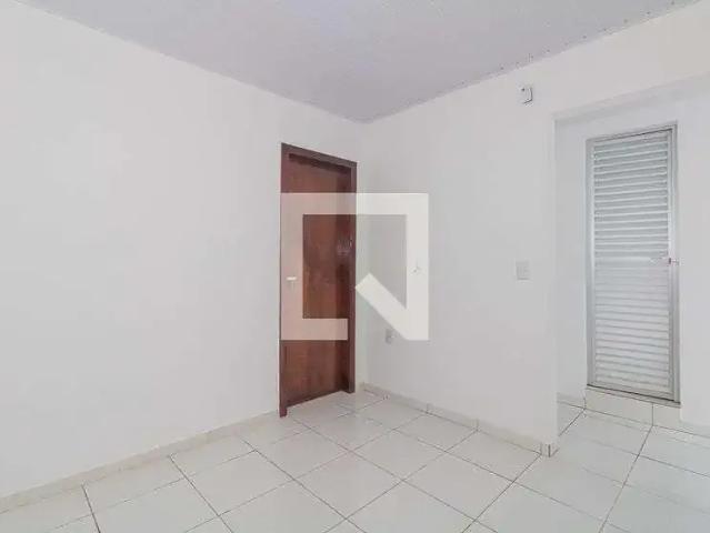 Casa / Sobrado para Locação em Salvador/BA Lapinha 2 Quartos