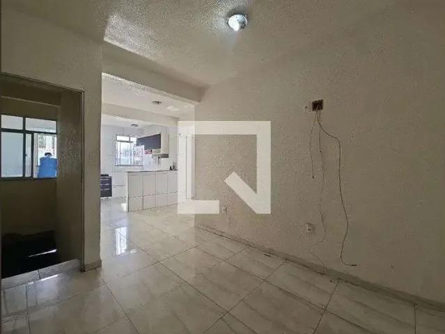 Casa / Sobrado para Locação em Salvador/BA Lapinha 3 Quartos