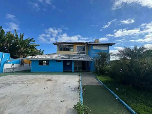 Casa / Sobrado para Locação em Salvador/BA Patamares 5 Quartos