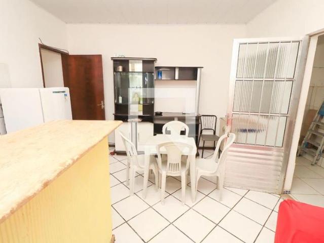 Casa / Sobrado para Locação em Salvador/BA Pernambués 1 Quartos