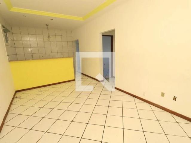 Casa / Sobrado para Locação em Salvador/BA Pernambués 2 Quartos
