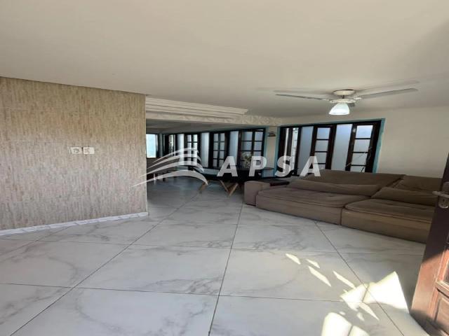 Casa / Sobrado para Locação em Salvador/BA Piatã 3 Quartos