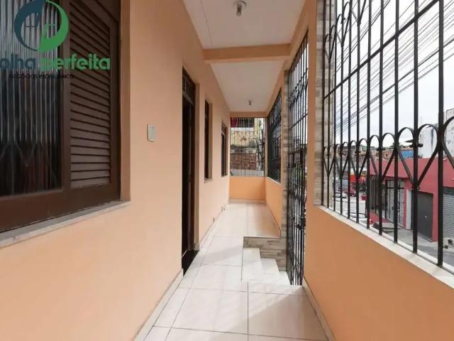 Casa / Sobrado para Locação em Salvador/BA Plataforma 3 Quartos