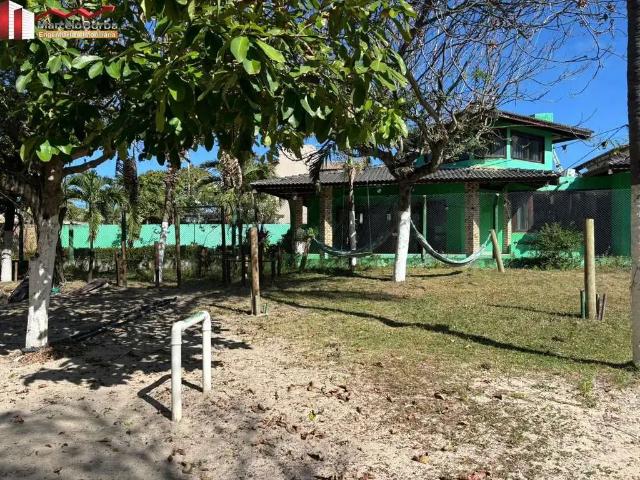 Casa / Sobrado para Locação em Salvador/BA Praia do Flamengo 4 Quartos