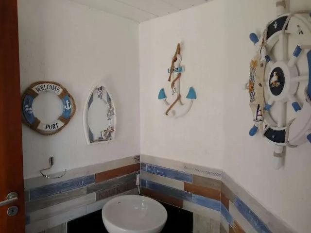 Casa / Sobrado para Locação em Salvador/BA Praia do Flamengo 5 Quartos