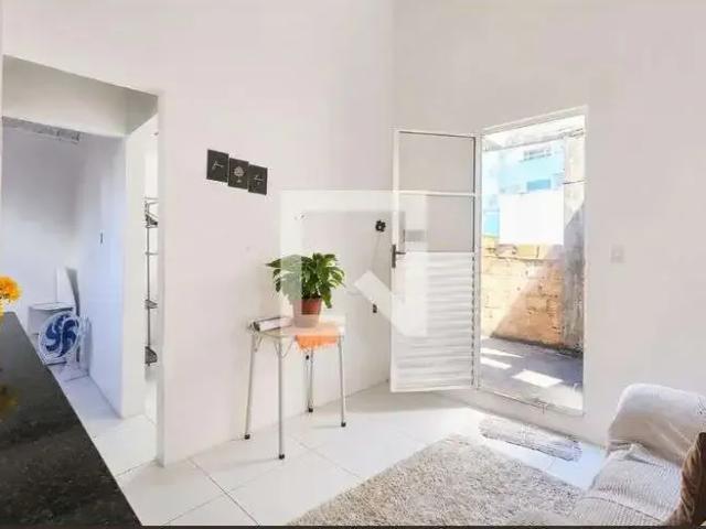 Casa / Sobrado para Locação em Salvador/BA Rio Vermelho 2 Quartos
