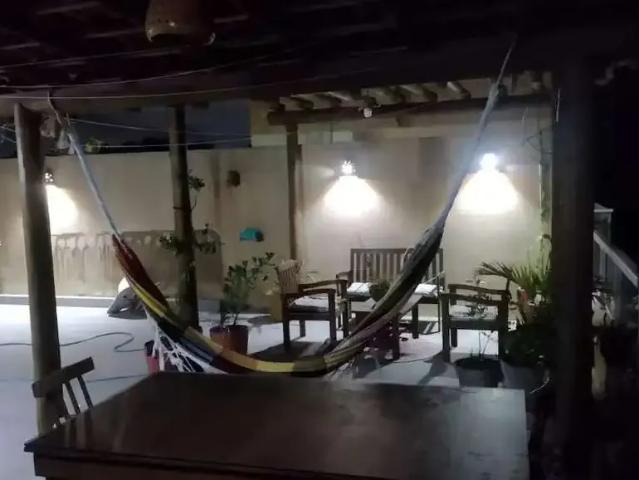Casa / Sobrado para Locação em Salvador/BA Praia do Flamengo 2 Quartos