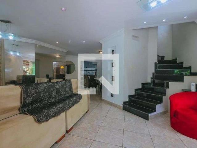 Casa / Sobrado para Locação em Salvador/BA Stella Maris 4 Quartos