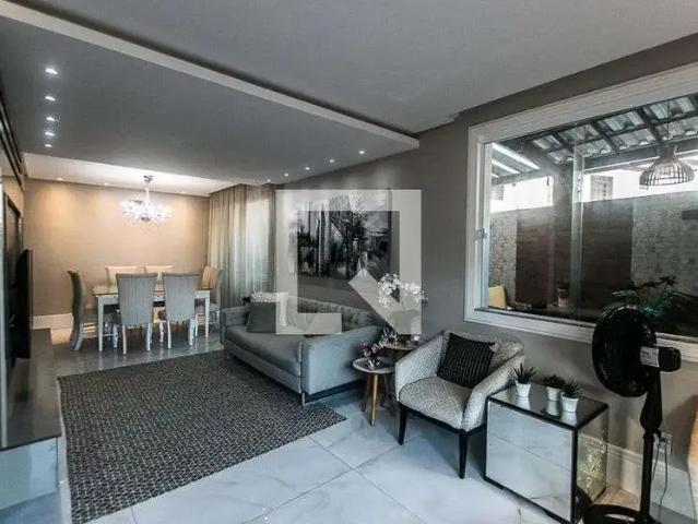 Casa / Sobrado para Locação em Salvador/BA Stiep 4 Quartos
