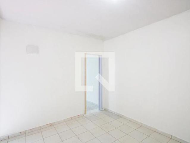 Casa / Sobrado para Locação em Santo André/SP Vila América 1 Quartos