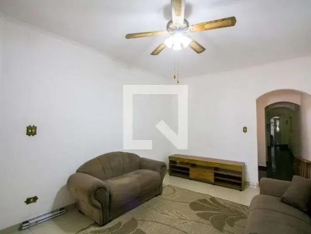 Casa / Sobrado para Locação em Santo André/SP Vila Cecília Maria 3 Quartos