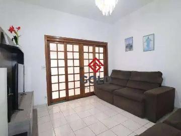 Casa / Sobrado para Locação em Santo André/SP Vila Eldízia 3 Quartos