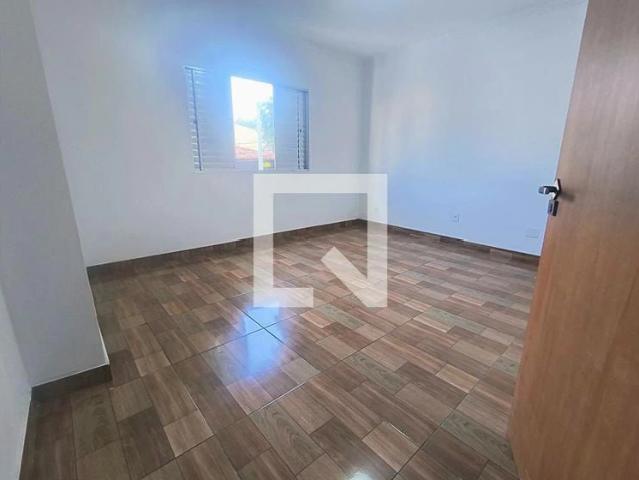 Casa / Sobrado para Locação em Santo André/SP Vila Linda 2 Quartos