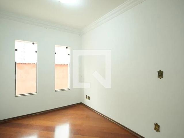 Casa / Sobrado para Locação em Santo André/SP Vila Palmares 4 Quartos