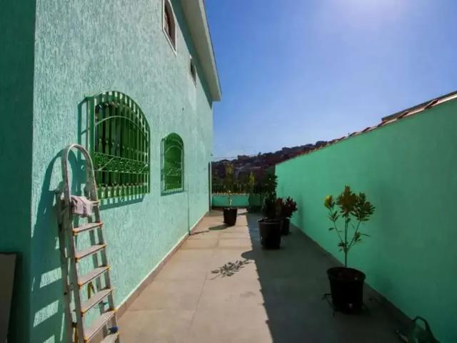 Casa / Sobrado para Locação em Santo André/SP Vila Suíça 4 Quartos
