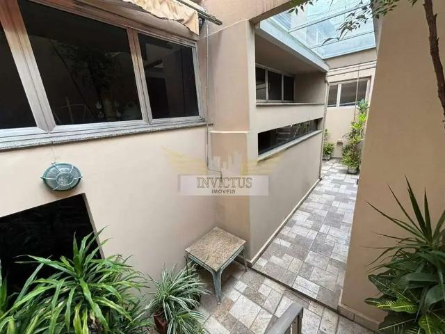 Casa / Sobrado para Locação em Santo André/SP Vila Santa Teresa 4 Quartos