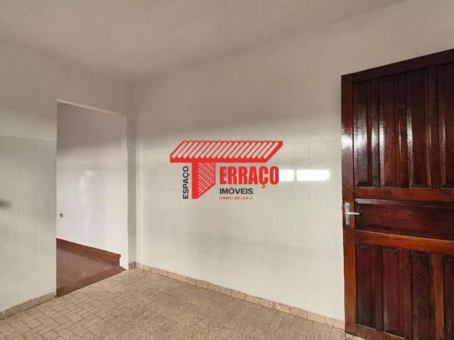 Casa / Sobrado para Locação em Santo André/SP Vila Valparaíso 2 Quartos