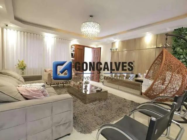 Casa / Sobrado para Locação em Santo André/SP Bangú 4 Quartos