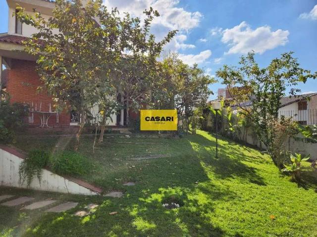 Casa / Sobrado para Locação em Santo André/SP Campestre 2 Quartos