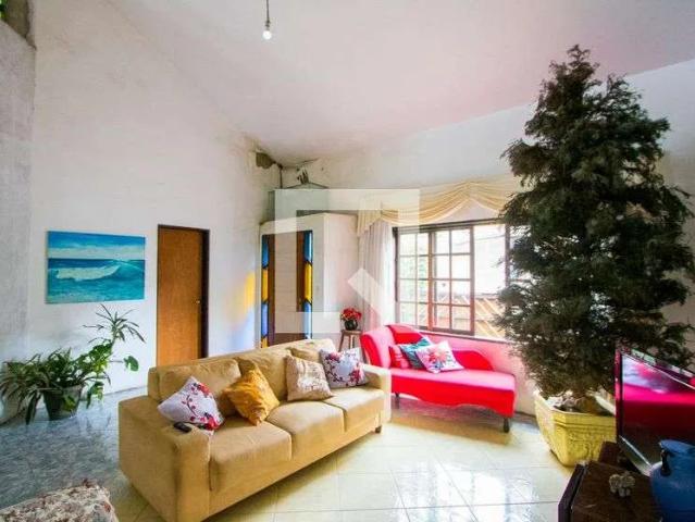Casa / Sobrado para Locação em Santo André/SP Campestre 6 Quartos