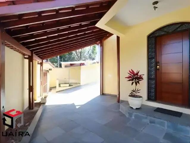 Casa / Sobrado para Locação em Santo André/SP Jardim 5 Quartos