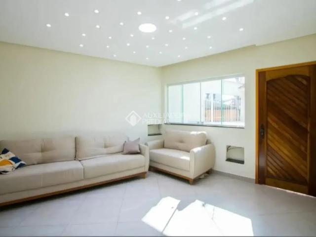 Casa / Sobrado para Locação em Santo André/SP Jardim Cristiane 3 Quartos