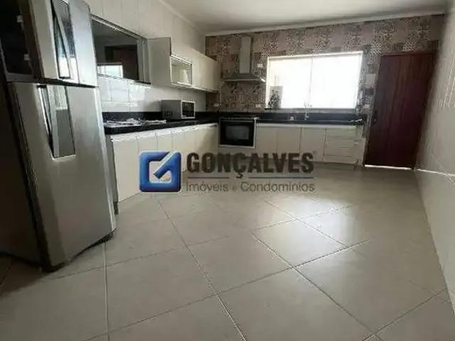 Casa / Sobrado para Locação em Santo André/SP Jardim Cristiane 3 Quartos